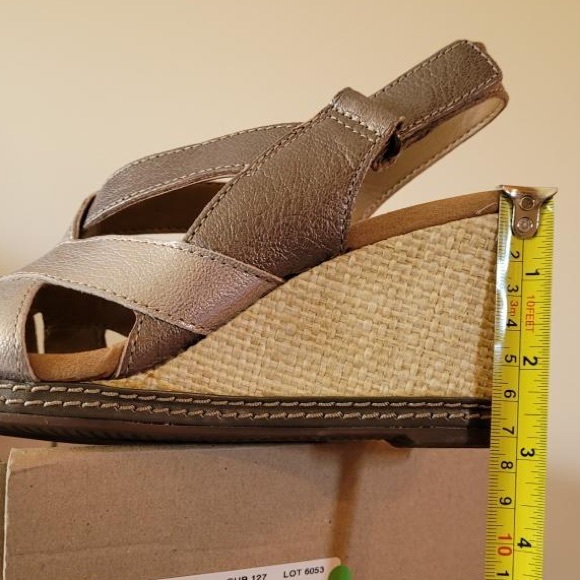 Metallic Wedges - Picture 5 of 6